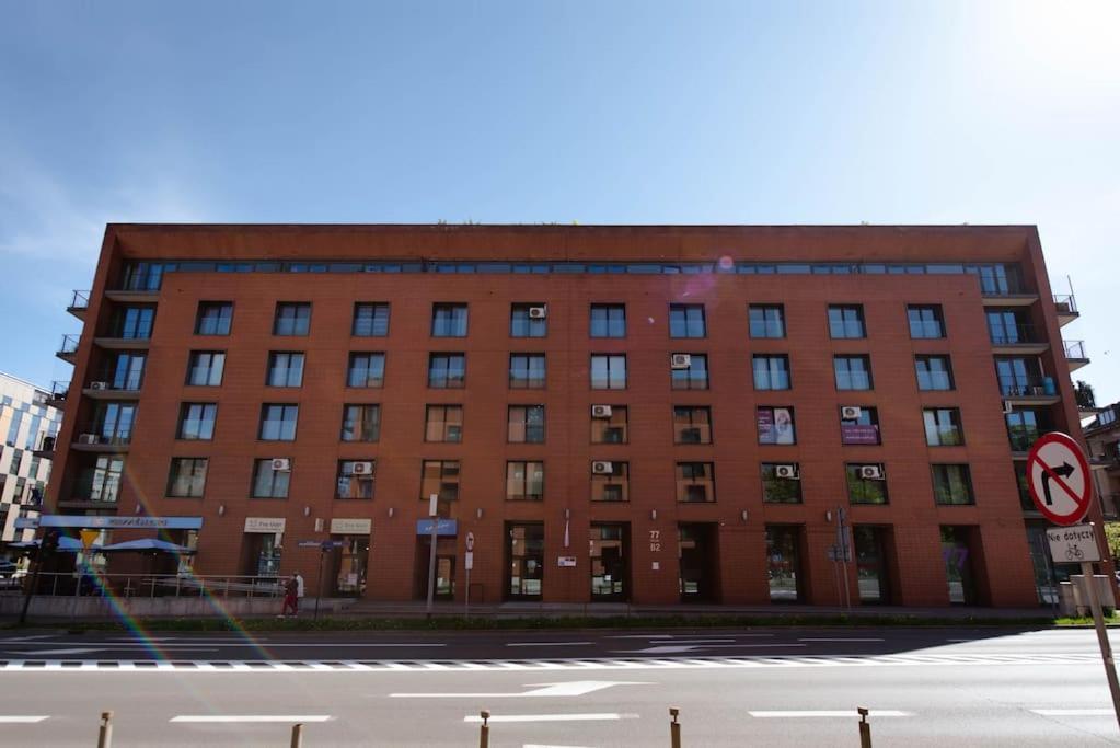 Wygodny Apartament Przy Dworcu Красков Екстериор снимка